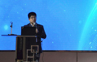 28圈官网在LED显示权威论坛颁发关于LED云平台的主题演讲